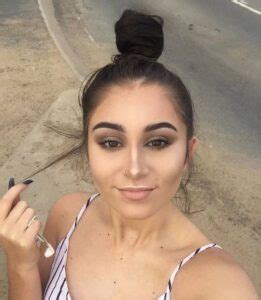 Mikaela Testa Bio, Wiki, Age, Boyfriend, Surgery, and Net Worth